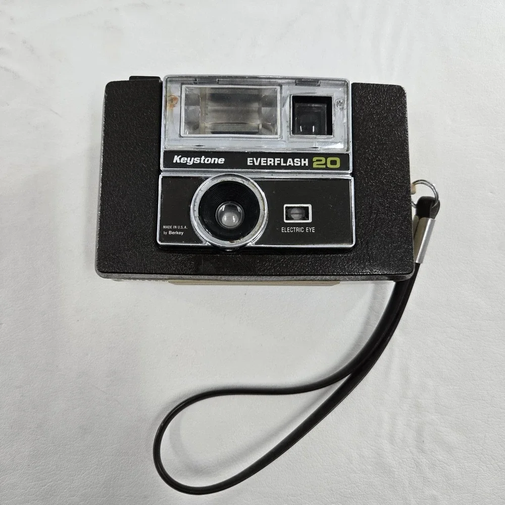 Keystone Everflash 20 Berkey Film Camera Electric Eye Untested Vintage